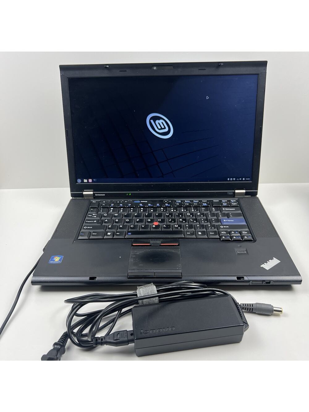 Lenovo ThinkPad T520 Intel i7-2640M 8GB 320GB HDD Linux Mint OS w/ Charger|ELP93